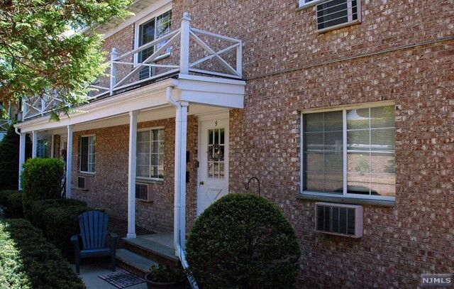 Property Photo: 27-33 Corsa Terrace 9A NJ 07450