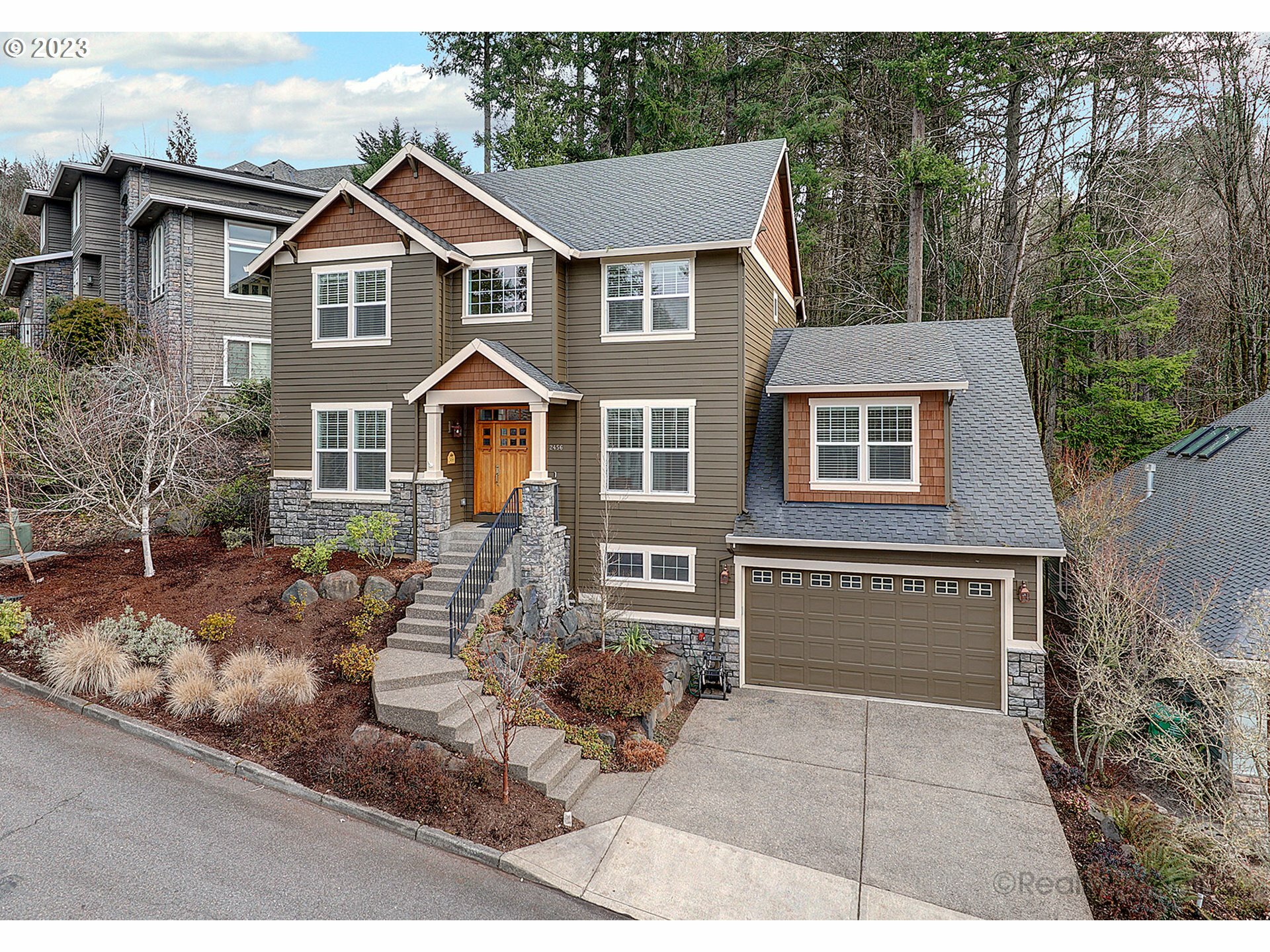 Property Photo: 2456 NW Birkendene St OR 97229