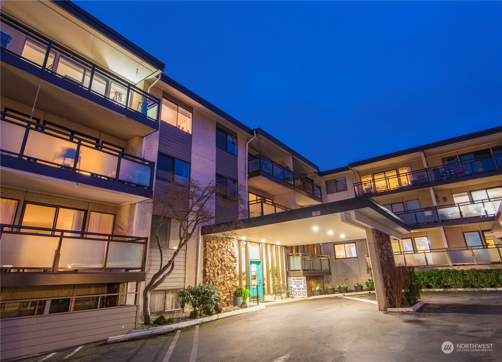 2 bed Edmonds home for sale 510 Forsyth Lane 208, Edmonds, WA 98020