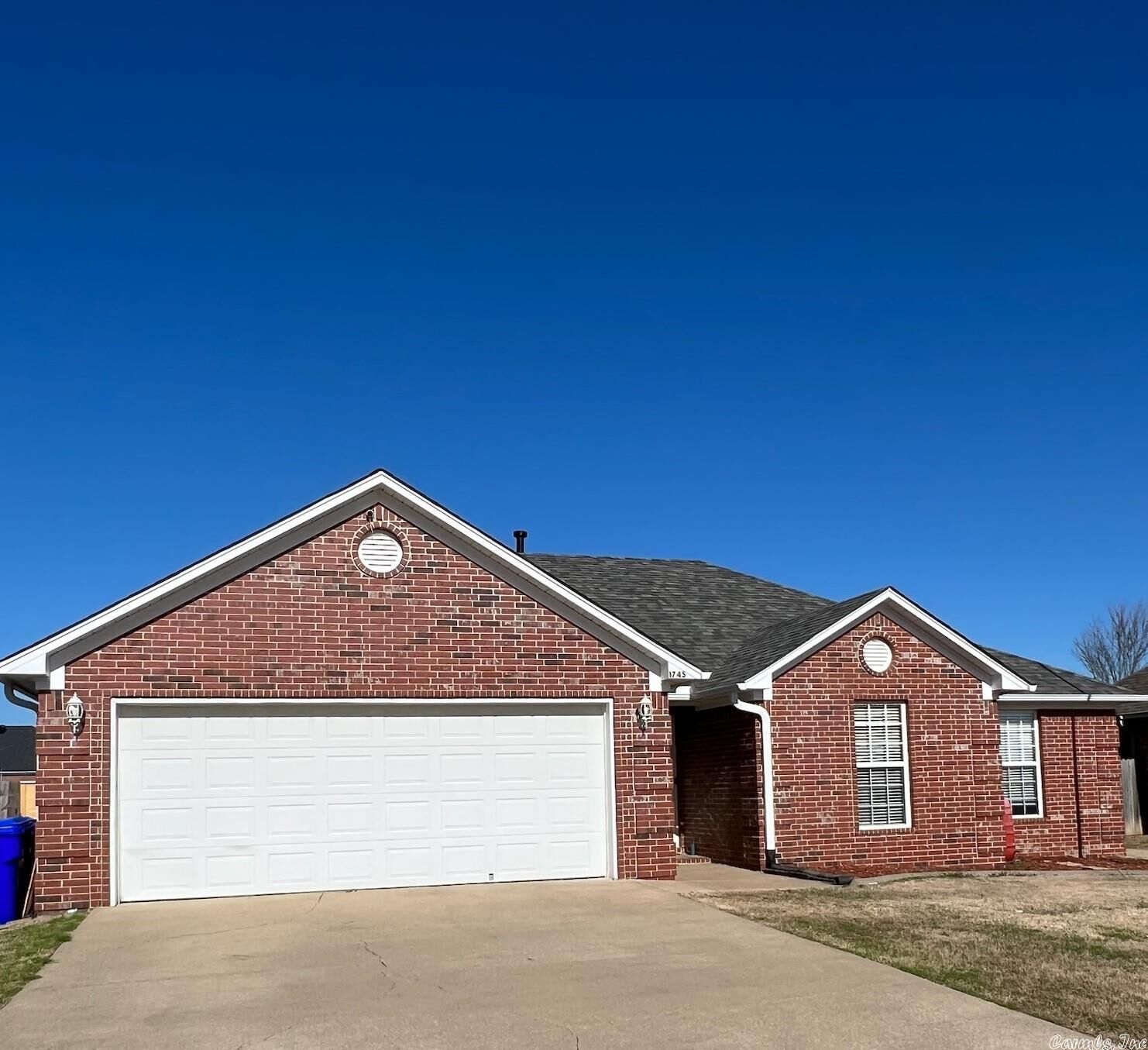 Property Photo:  1745 Jasmine  AR 72034 