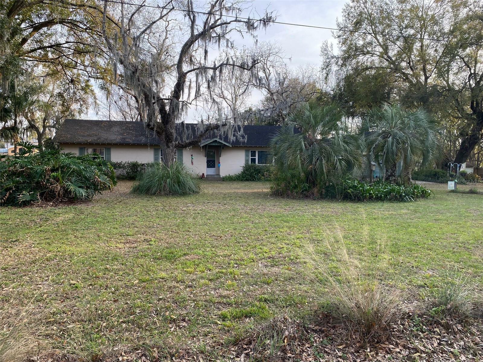 Property Photo:  1642 Broken Oak Drive  FL 34785 