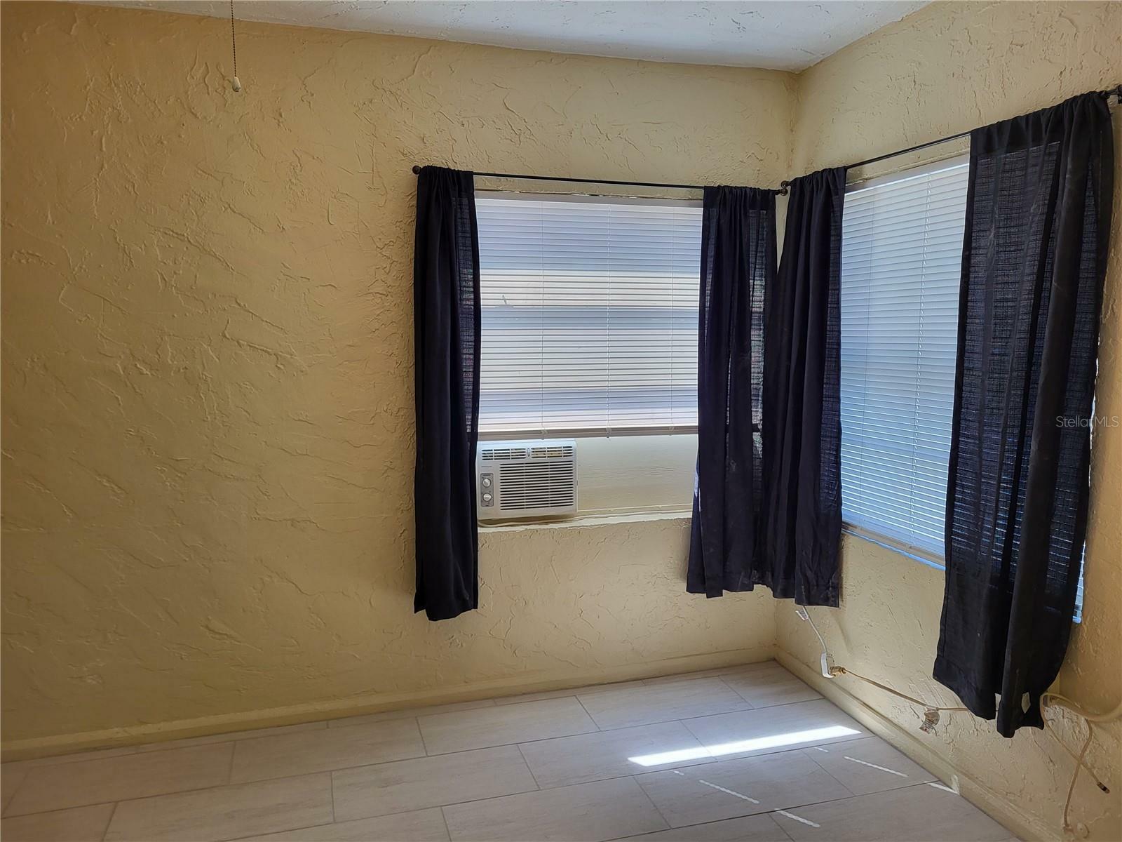 Property Photo:  2734 50th Avenue N  FL 33714 