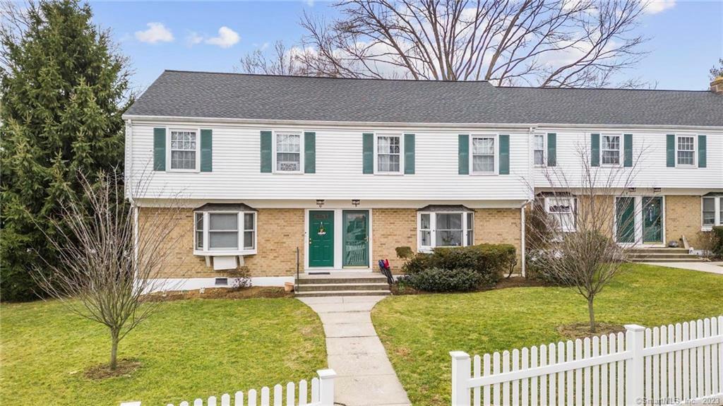 Property Photo:  245 Sunnyridge Avenue 10  CT 06824 