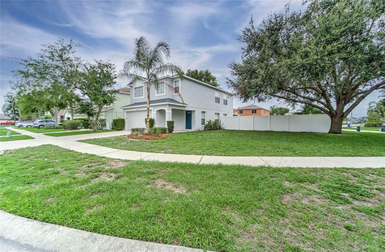 Property Photo:  10814 Wrigley Court  FL 33579 