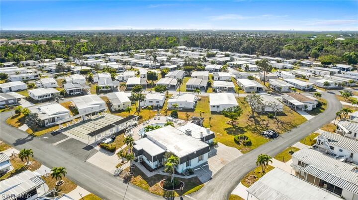 41 Williamsburg Way  Fort Myers FL 33908 photo