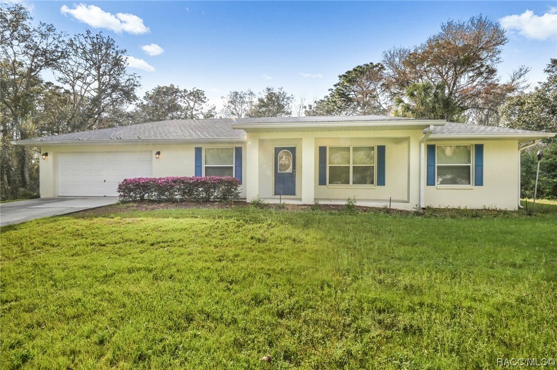 Property Photo:  404 N Dunkenfield Avenue  FL 34429 