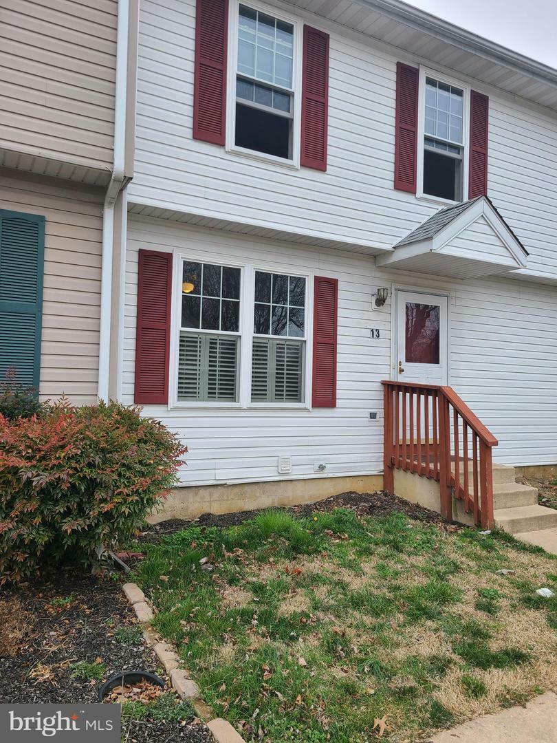 Property Photo:  13 Owen Court  MD 21903 