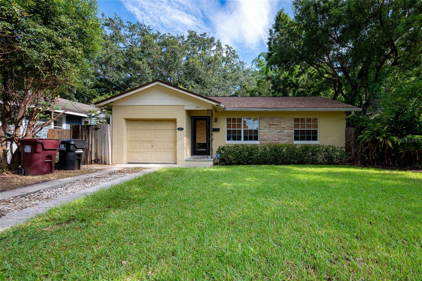 Property Photo:  1917 E Concord Street  FL 32803 