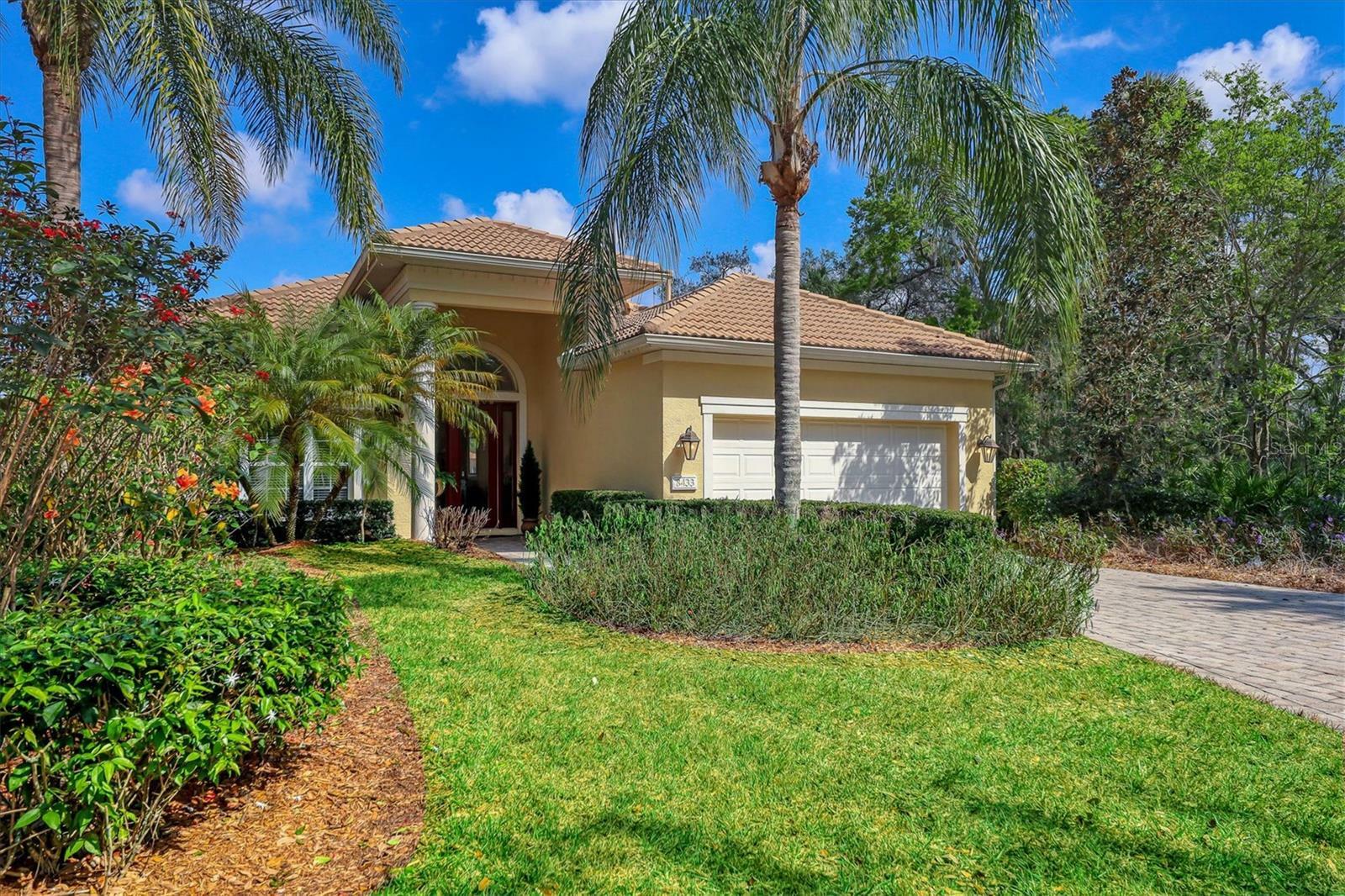 Property Photo:  8433 Abingdon Court  FL 34201 