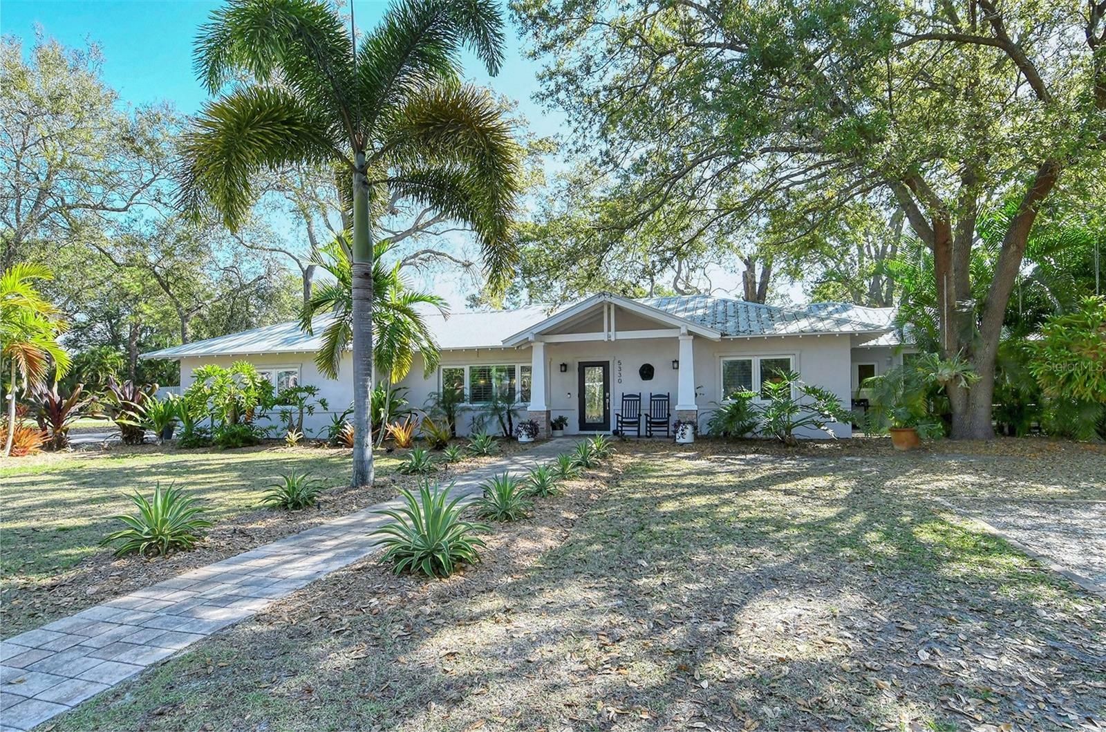 Property Photo:  5330 Winchester Drive  FL 34234 