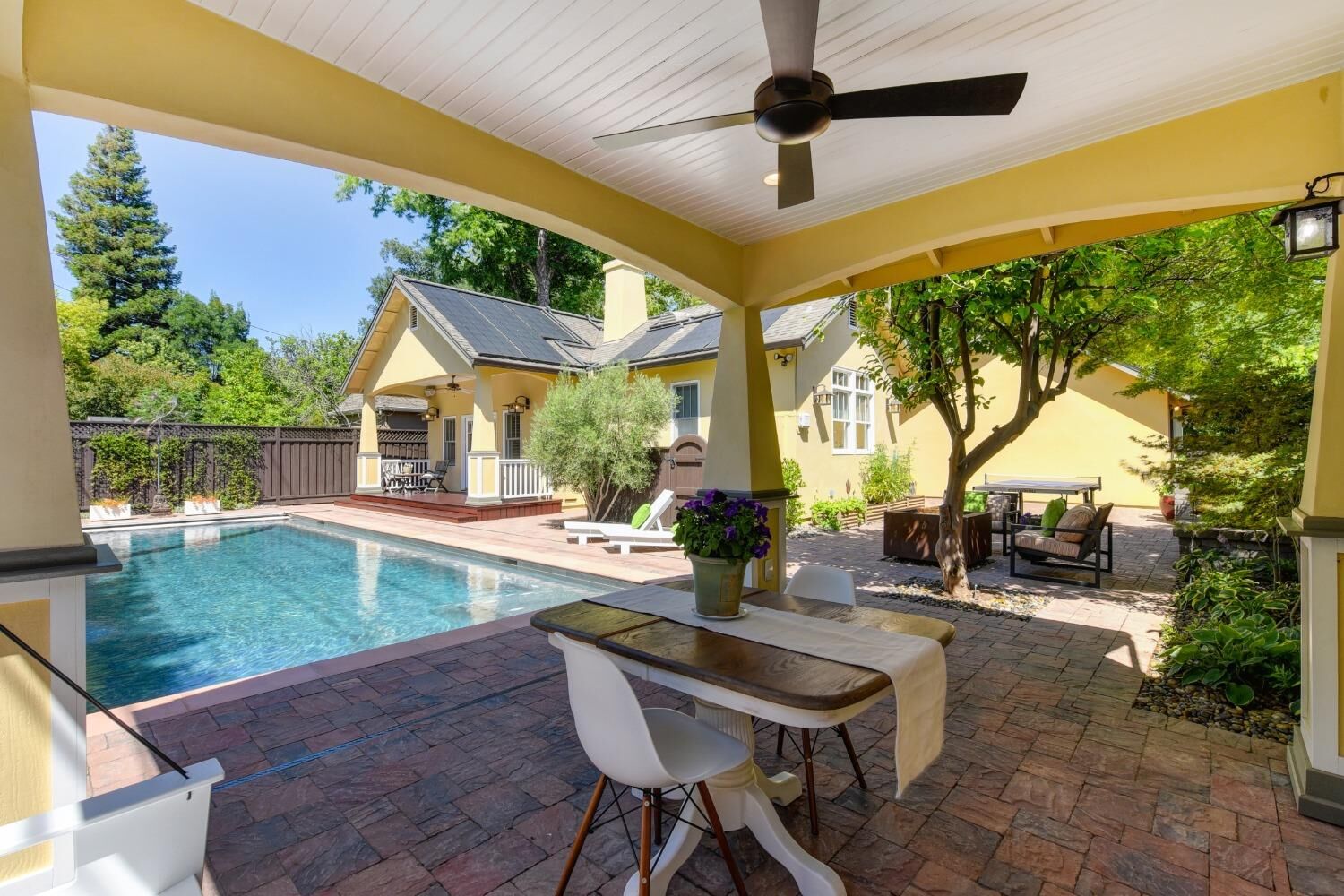 Property Photo: 324 41st Street CA 95819