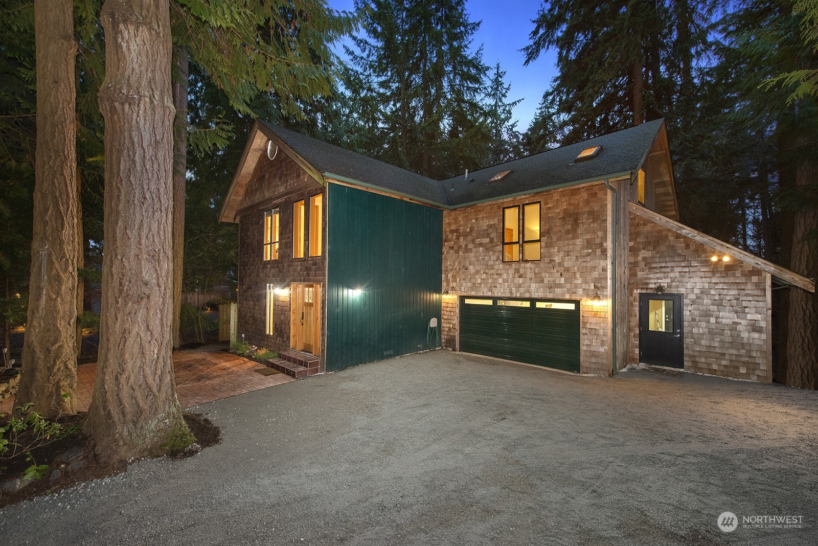 Property Photo:  11261 Champagne Point Road NE  WA 98034 