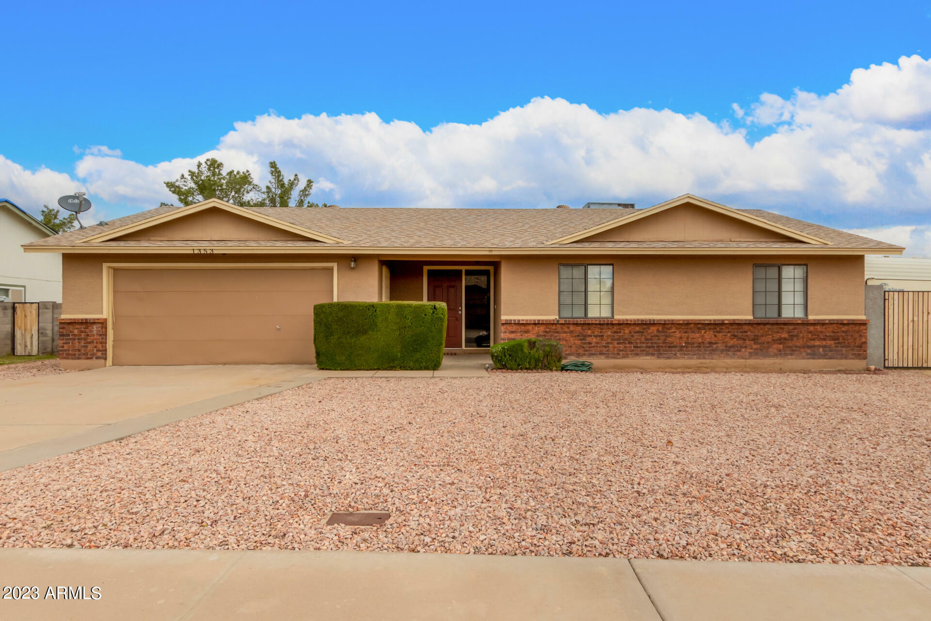 1353 N Avoca --  Mesa AZ 85207 photo