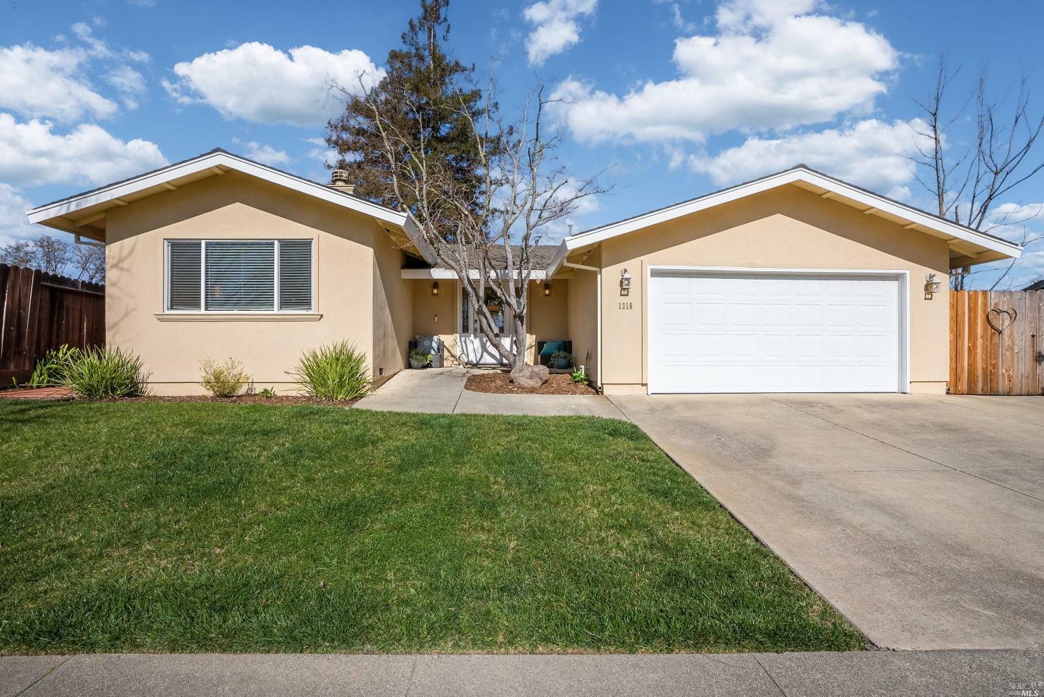 Property Photo:  1218 El Capitan Way  CA 94558 