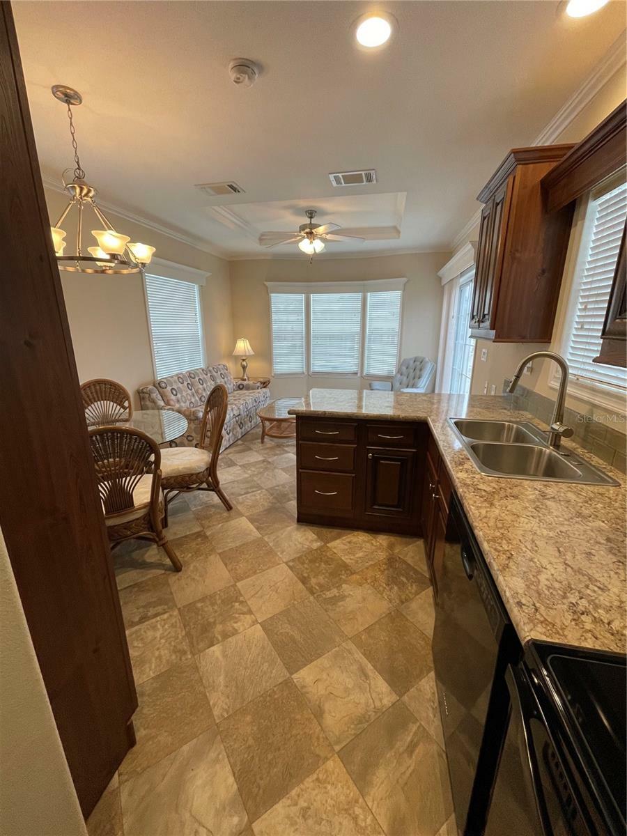 Property Photo:  1039 Center Crest Boulevard  FL 33837 