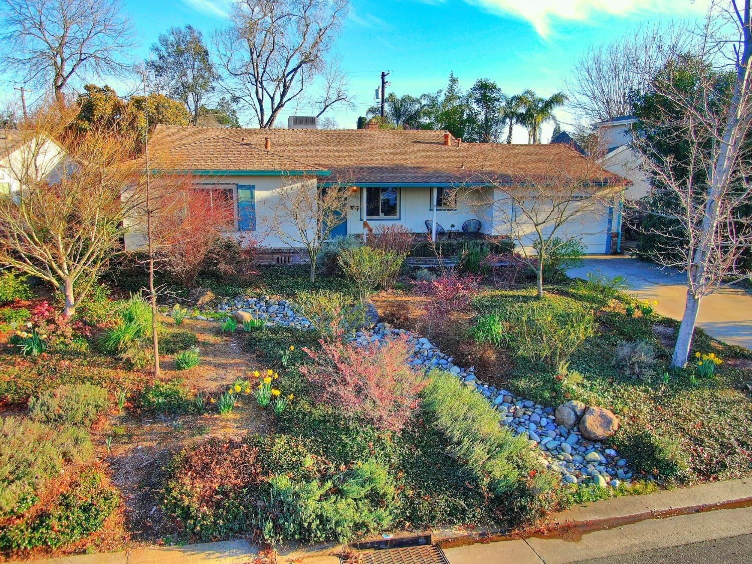 Property Photo:  3856 Cresta Way  CA 95864 