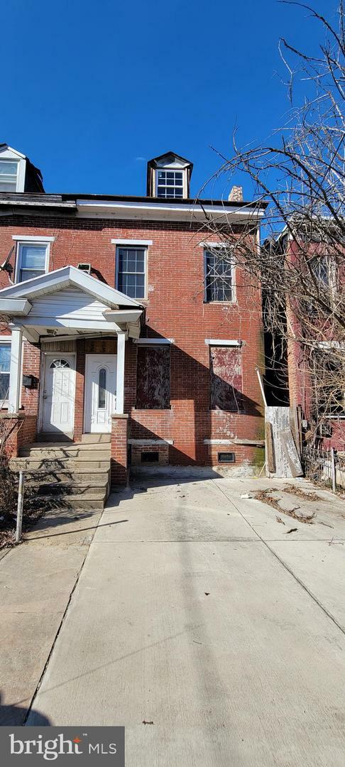 Property Photo:  316 E 11th Street  PA 19013 