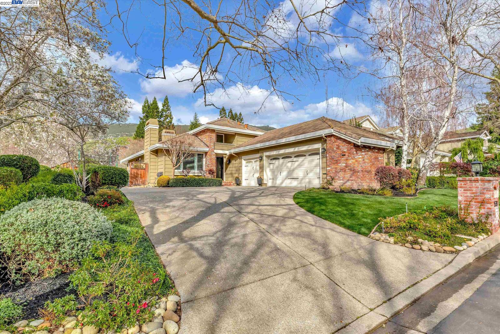 Property Photo:  533 Buttonwood Dr  CA 94506 