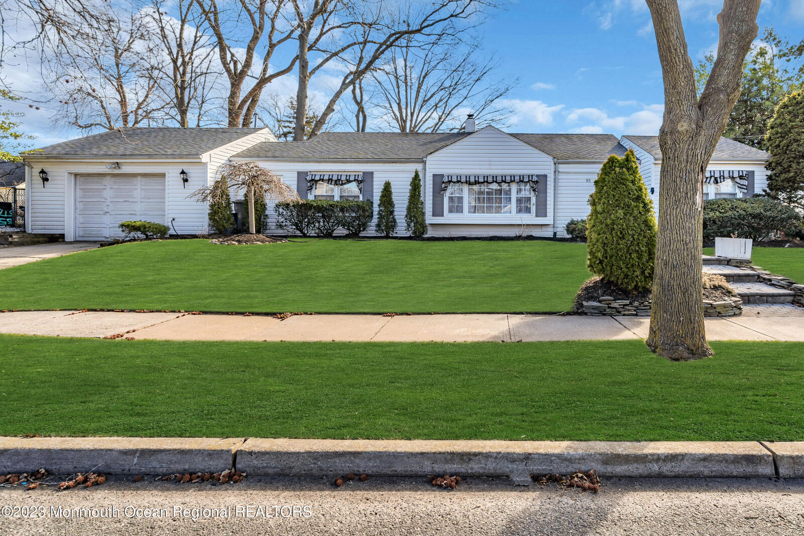 Property Photo:  85 5th Avenue  NJ 07753 