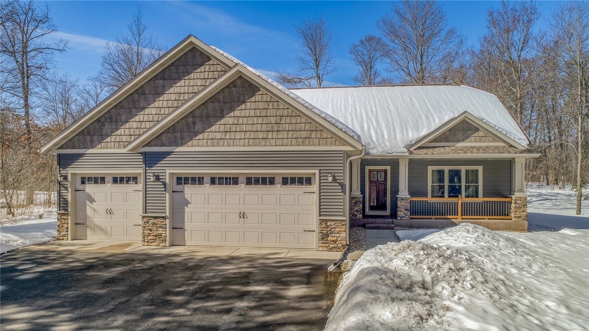 Property Photo: 1008 Sussex Drive WI 54703