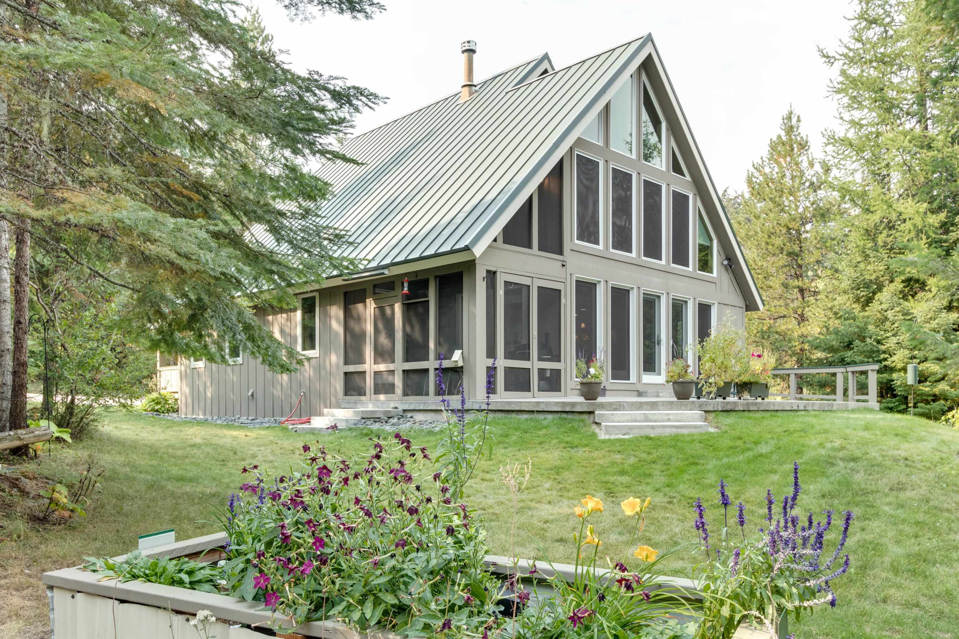 2990 Leslie Creek Rd  Chewelah WA 99109 photo