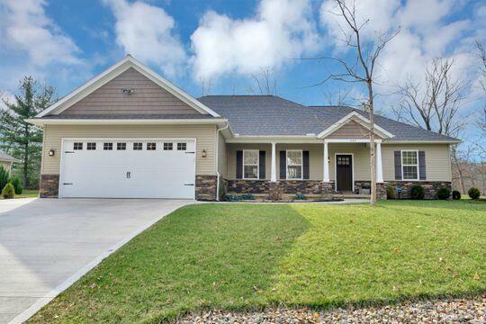 Property Photo: 536 Greenacre Circle OH 43028