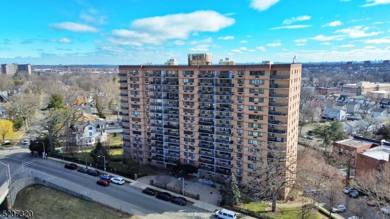 Property Photo: 60 E Parkway Dr 15F NJ 07017