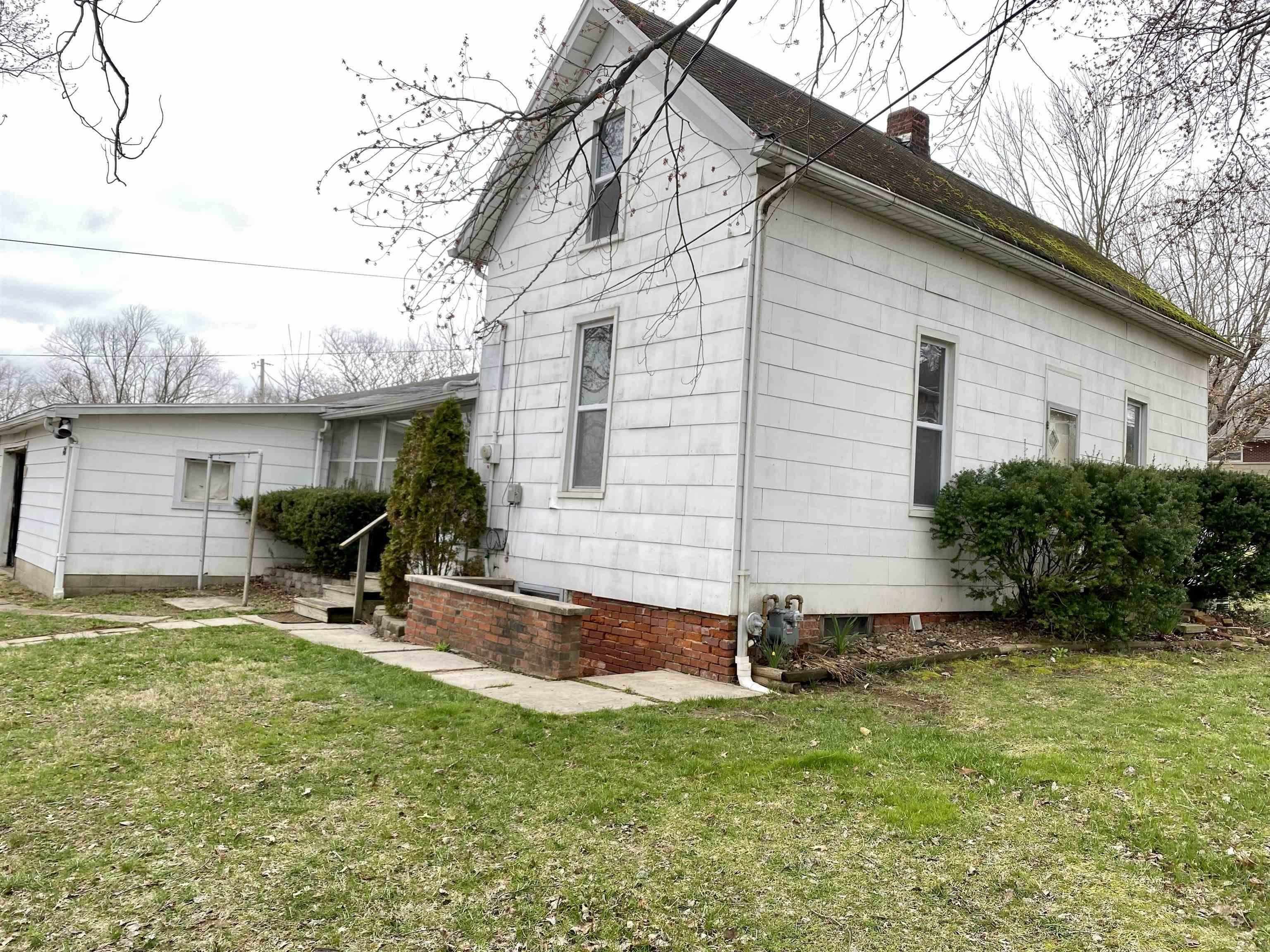 Property Photo:  426 W 14th Street  IN 47546 