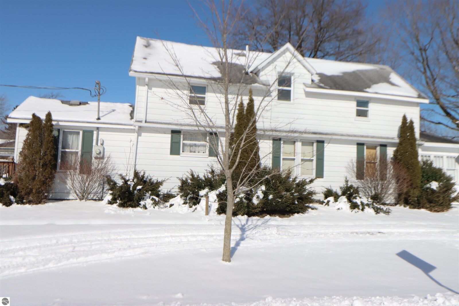 Property Photo: 220 W Second Street MI 48770