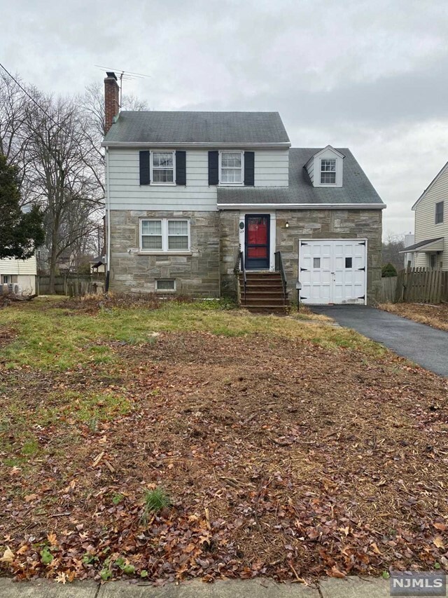 Property Photo:  29 Sherbrooke Parkway  NJ 07039 