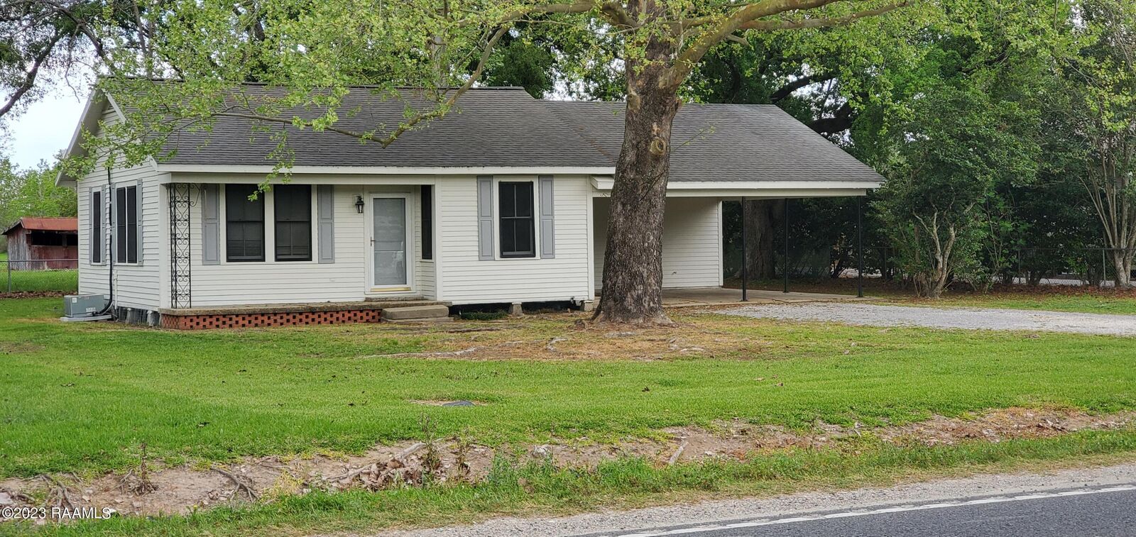 Property Photo: 1018 Ridge Road LA 70529