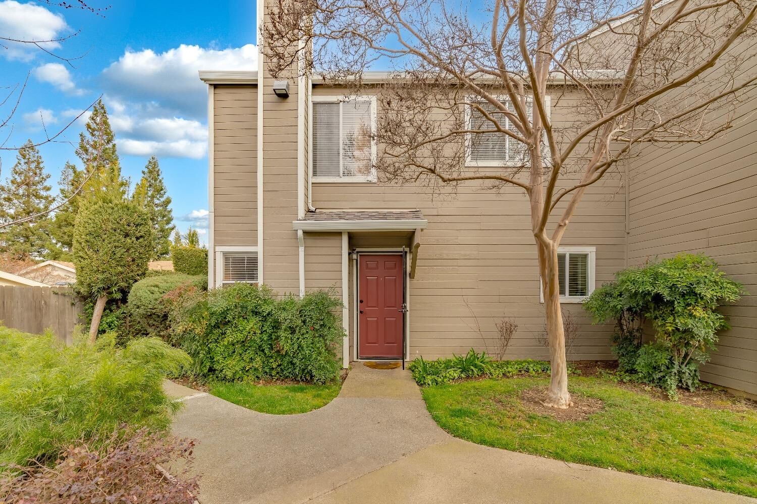 Property Photo:  9101 Newhall Drive 31  CA 95826 