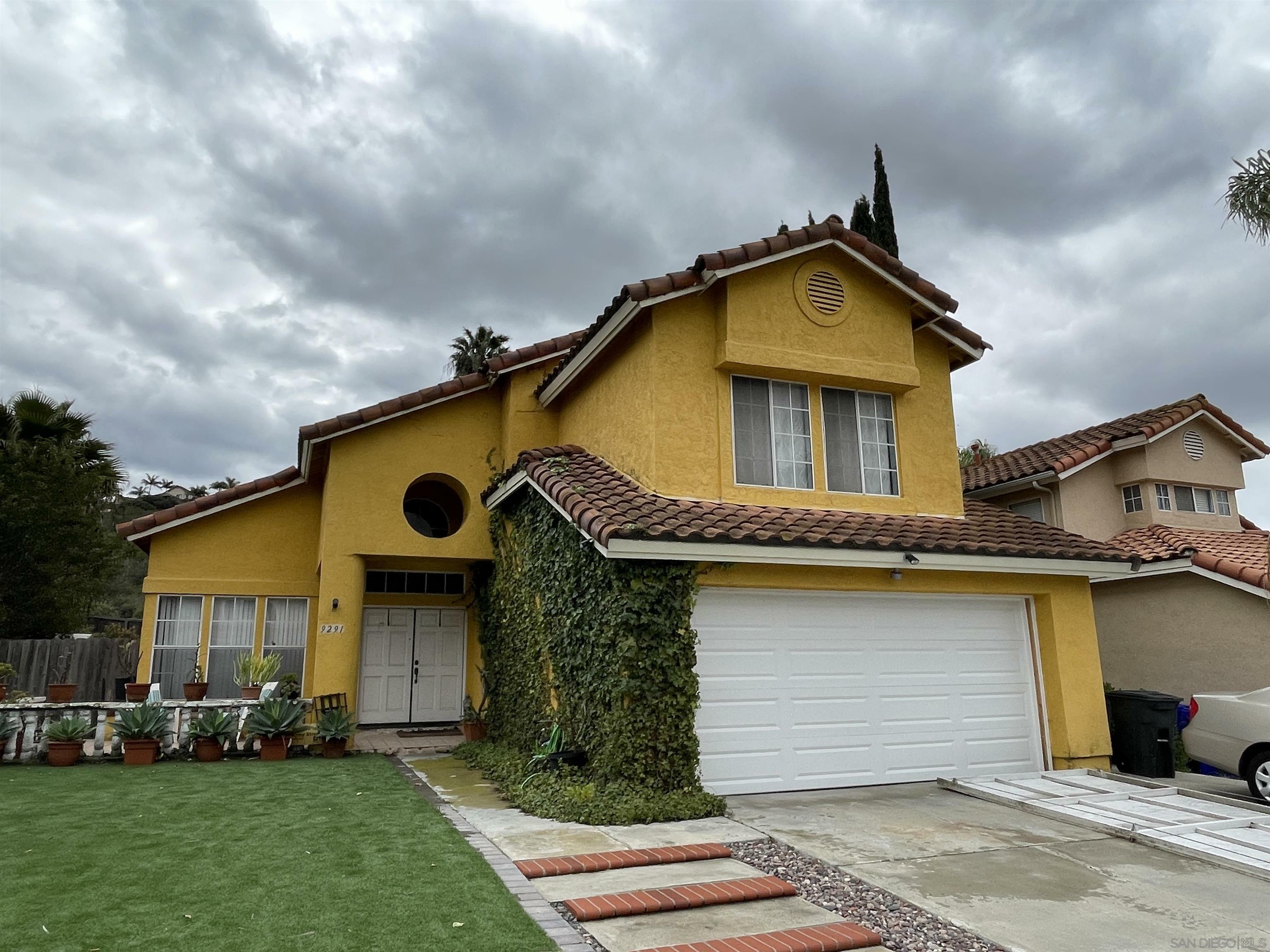 Property Photo: 9291 Adolphia St CA 92129