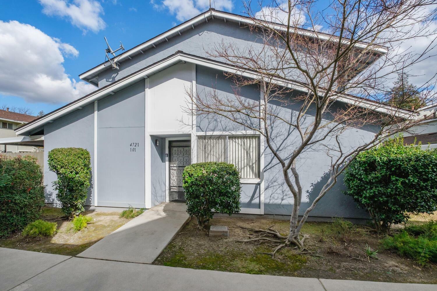 Property Photo:  4721 N Cedar Avenue 101  CA 93726 