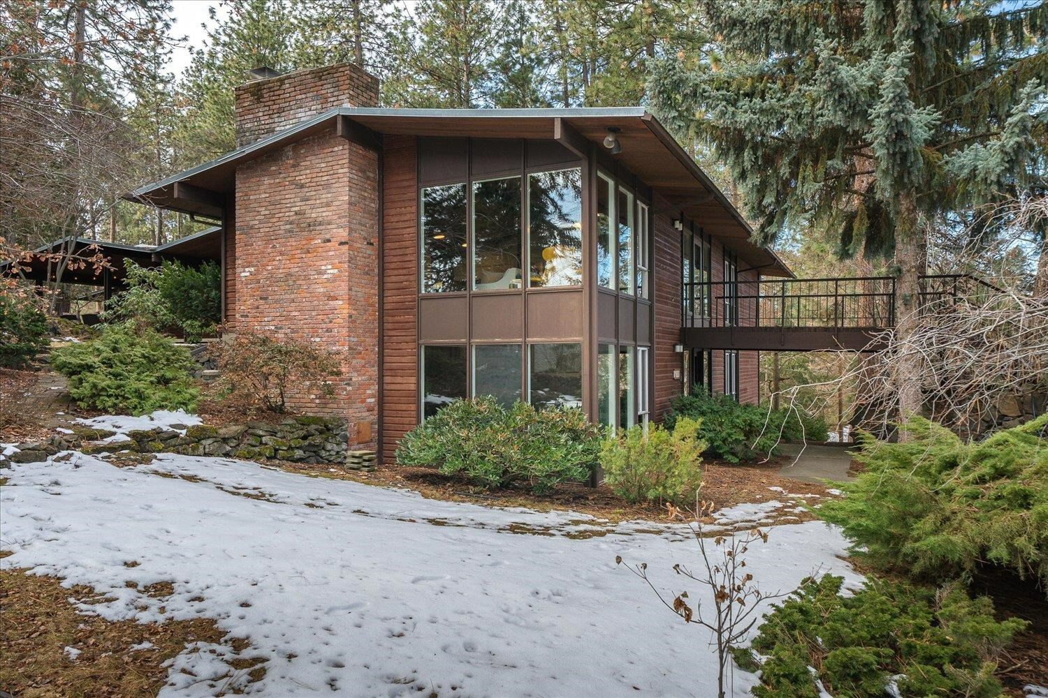 Property Photo: 710 E 12th Ave WA 99202