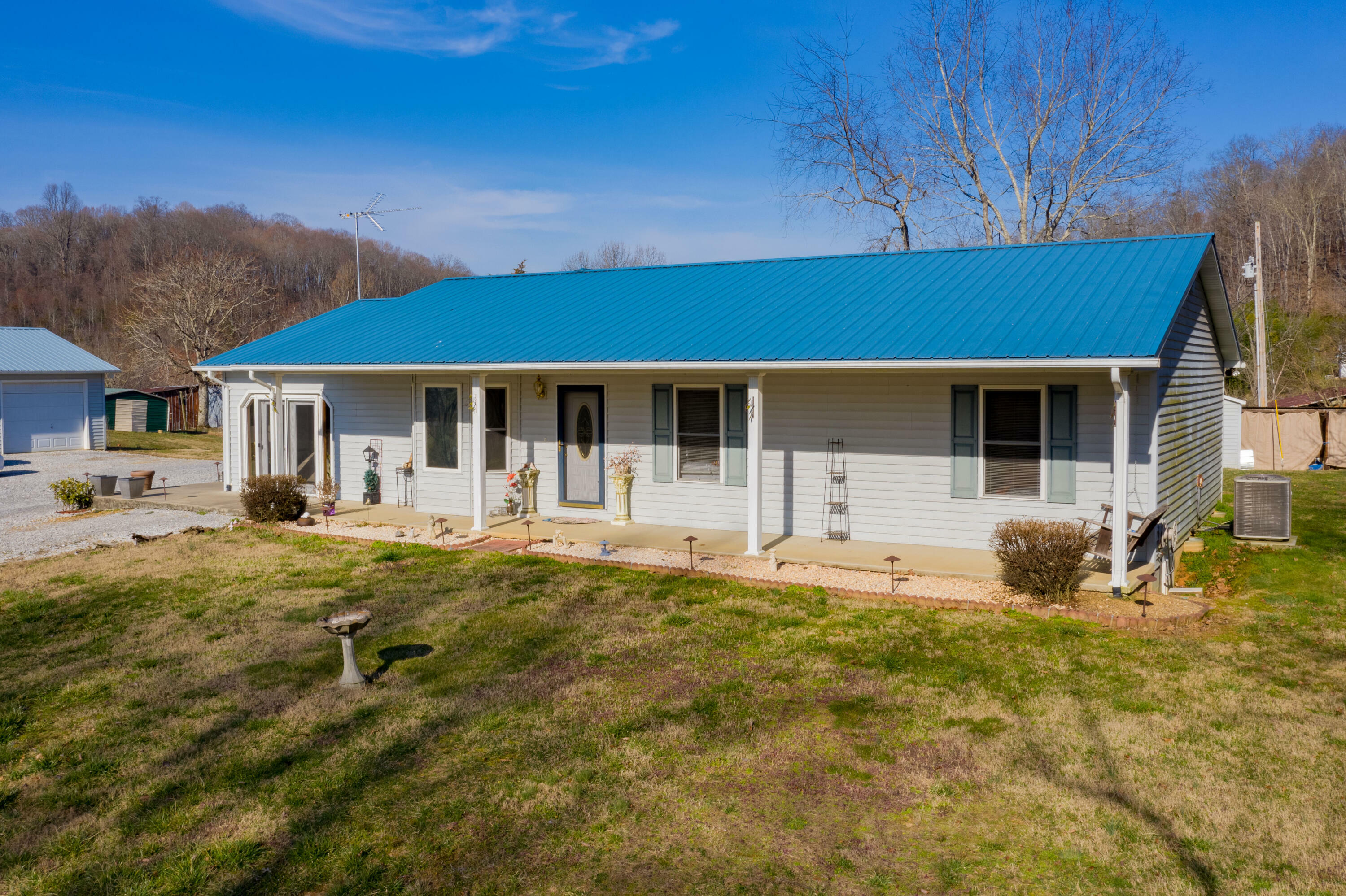 Property Photo:  90 West Pines Rd  TN 37616 