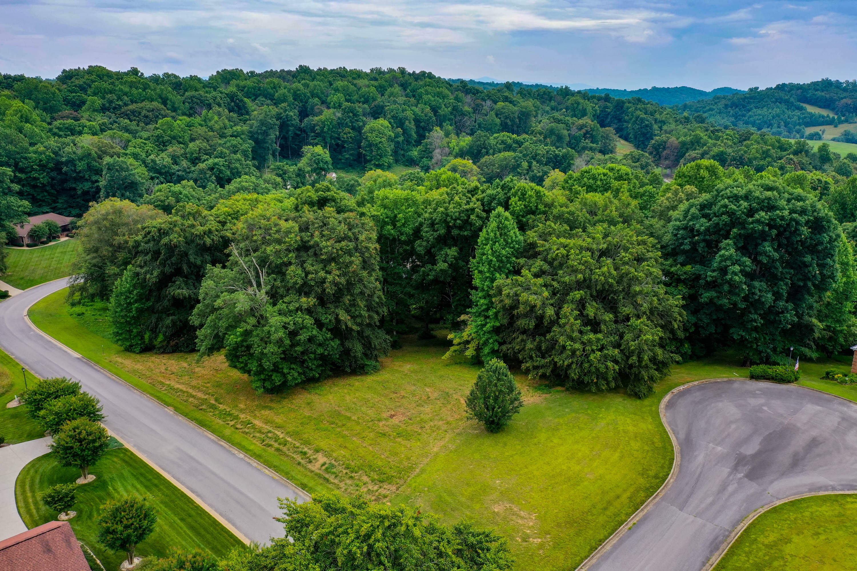 Property Photo:  Lt 18 Chimney Top Lane  TN 37641 