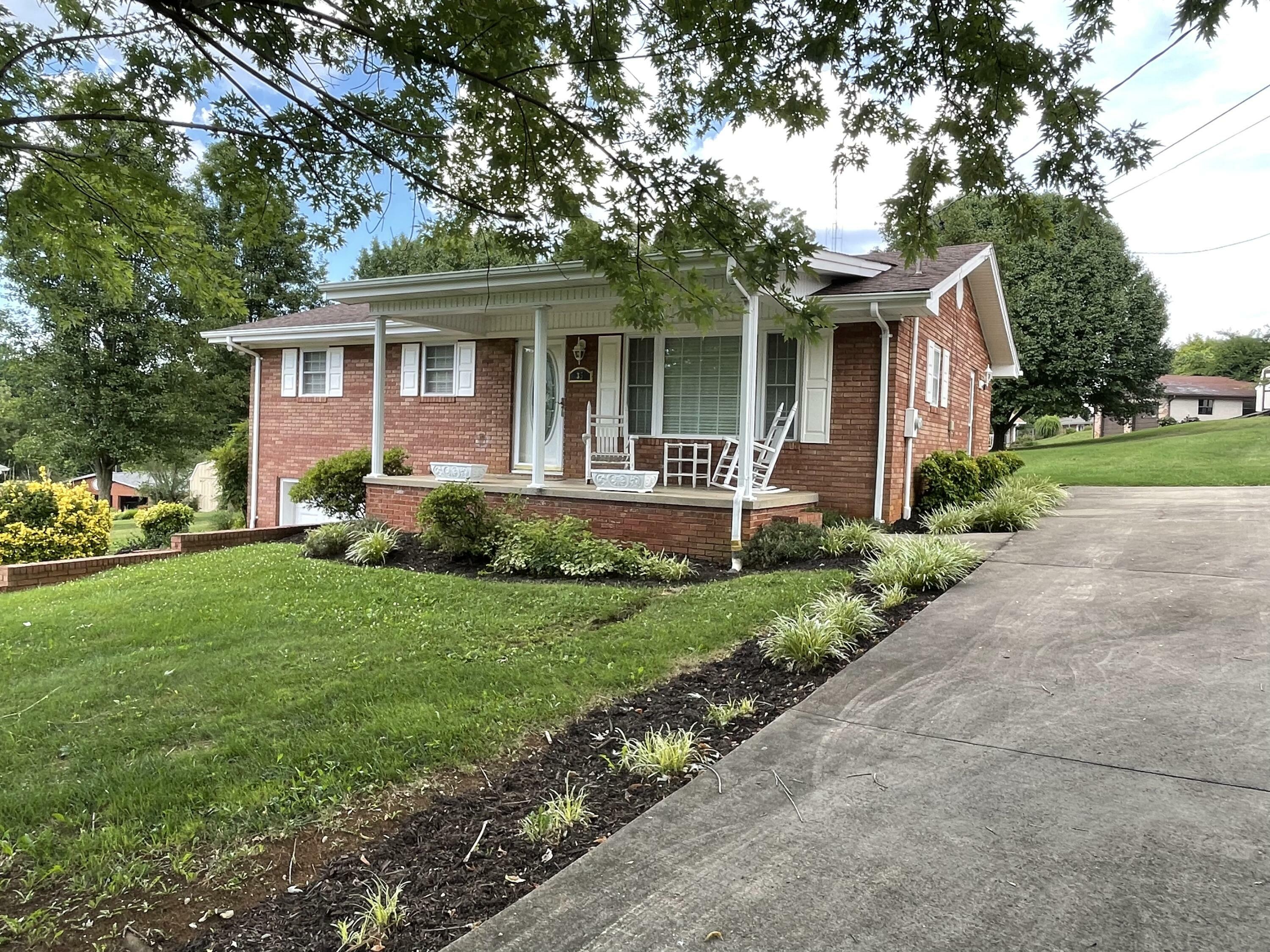 35 Hillside Court  Greeneville TN 37745 photo