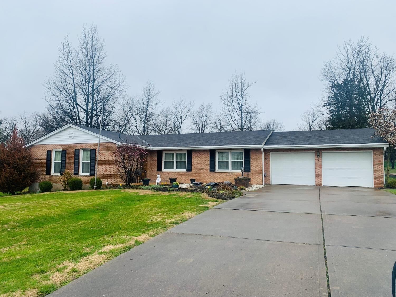 Property Photo: 5666 Muirwood Dr OH 45233