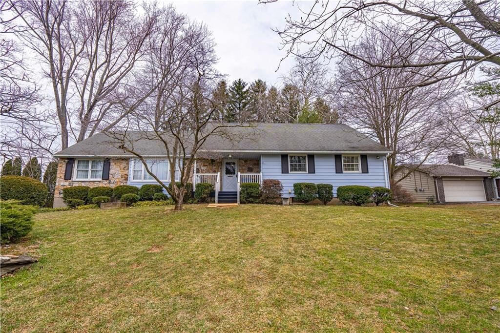 Property Photo:  3307 Marwood Lane  PA 18045 