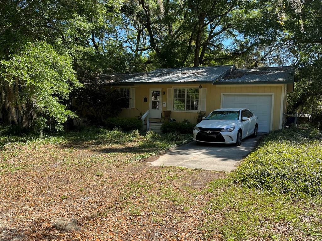 Property Photo:  1006 Calle Corta  FL 32034 