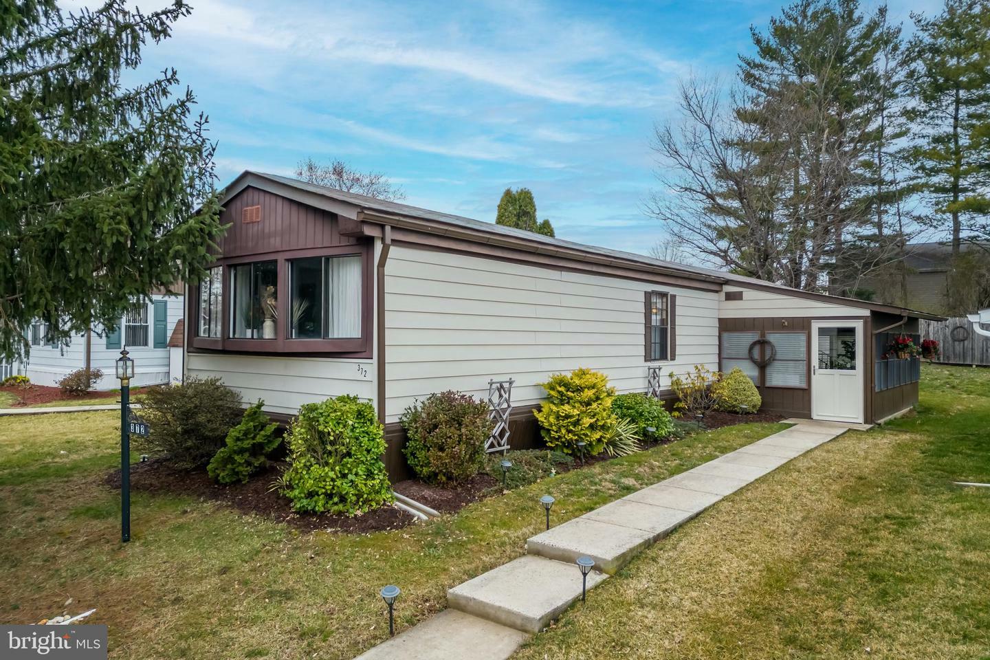 Property Photo:  372 Woodstream Way  PA 19454 