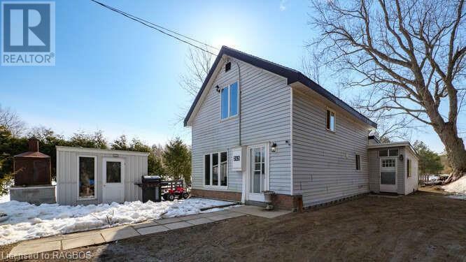 243 Queen Street West  Hepworth ON N0H1P0 photo