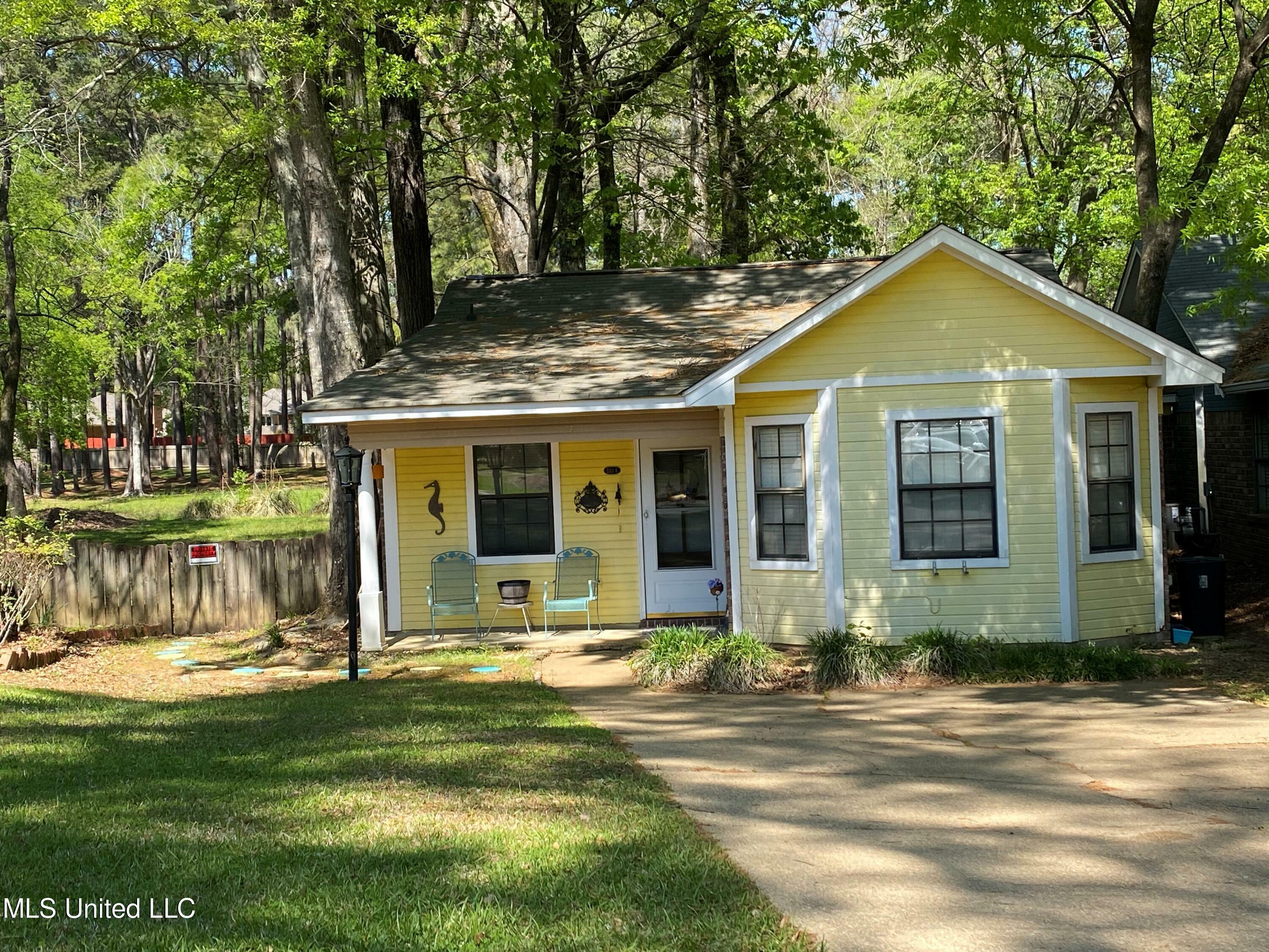 Property Photo:  233A Brendalwood Blvd  MS 39047 