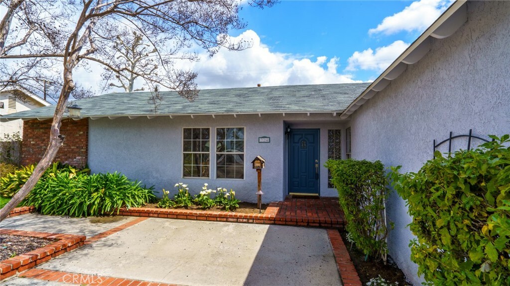 Property Photo: 724 N Shaftesbury Avenue CA 91773