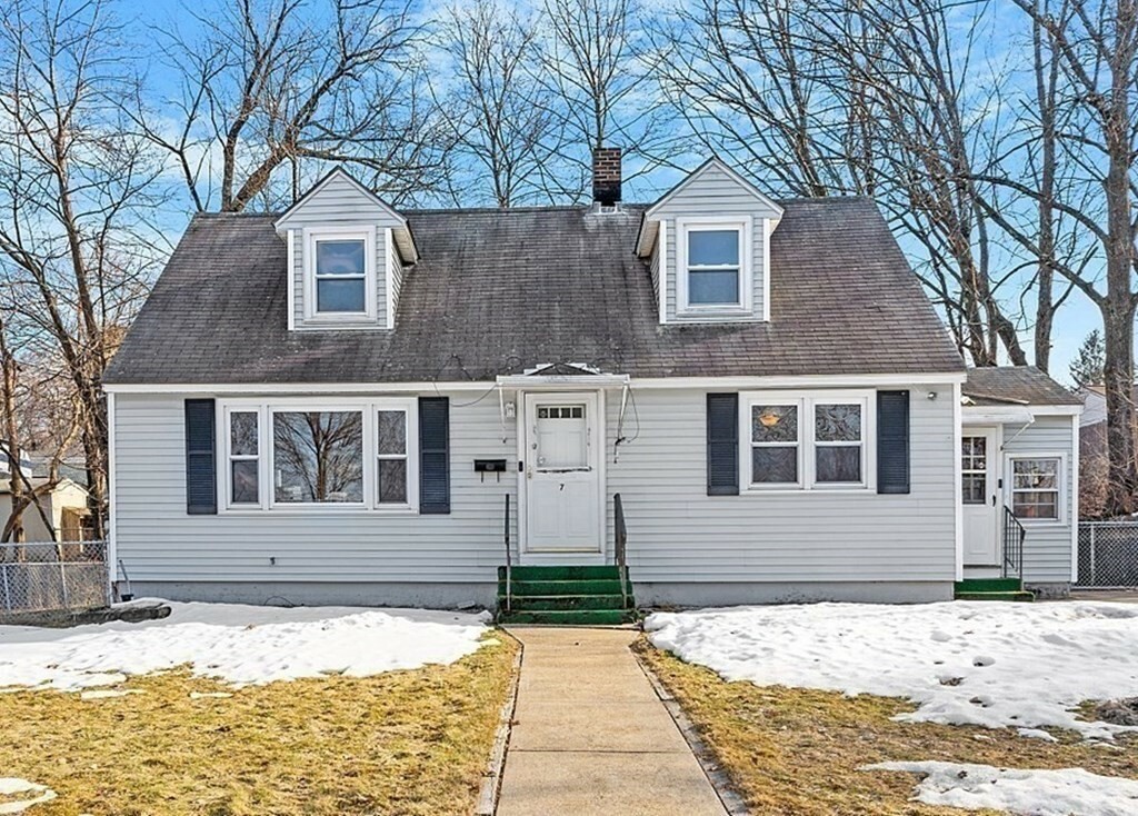 Property Photo:  7 Winwood Street  NH 03060 