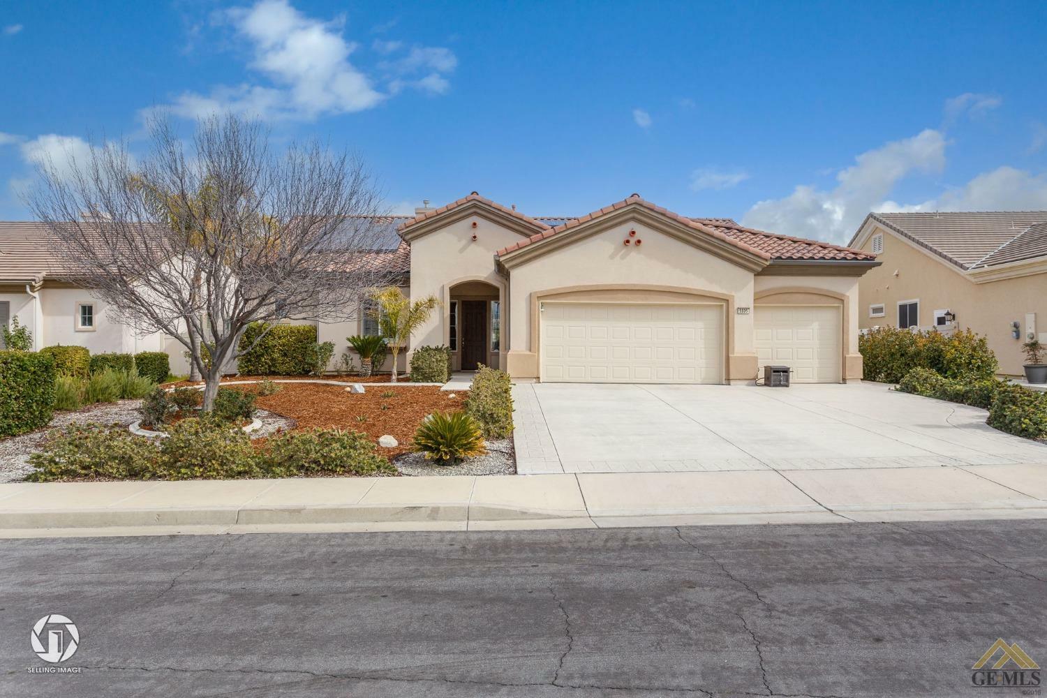 5805 Calico Cove Ct. Court  Bakersfield CA 93306 photo