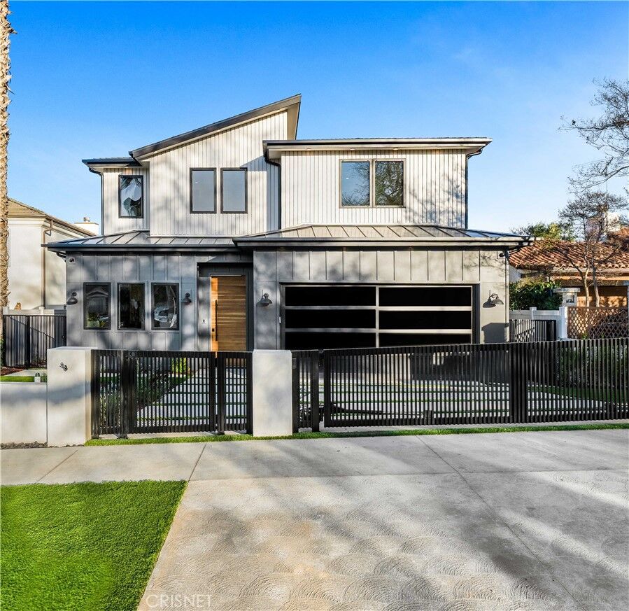 Property Photo:  4258 Murietta Avenue  CA 91423 