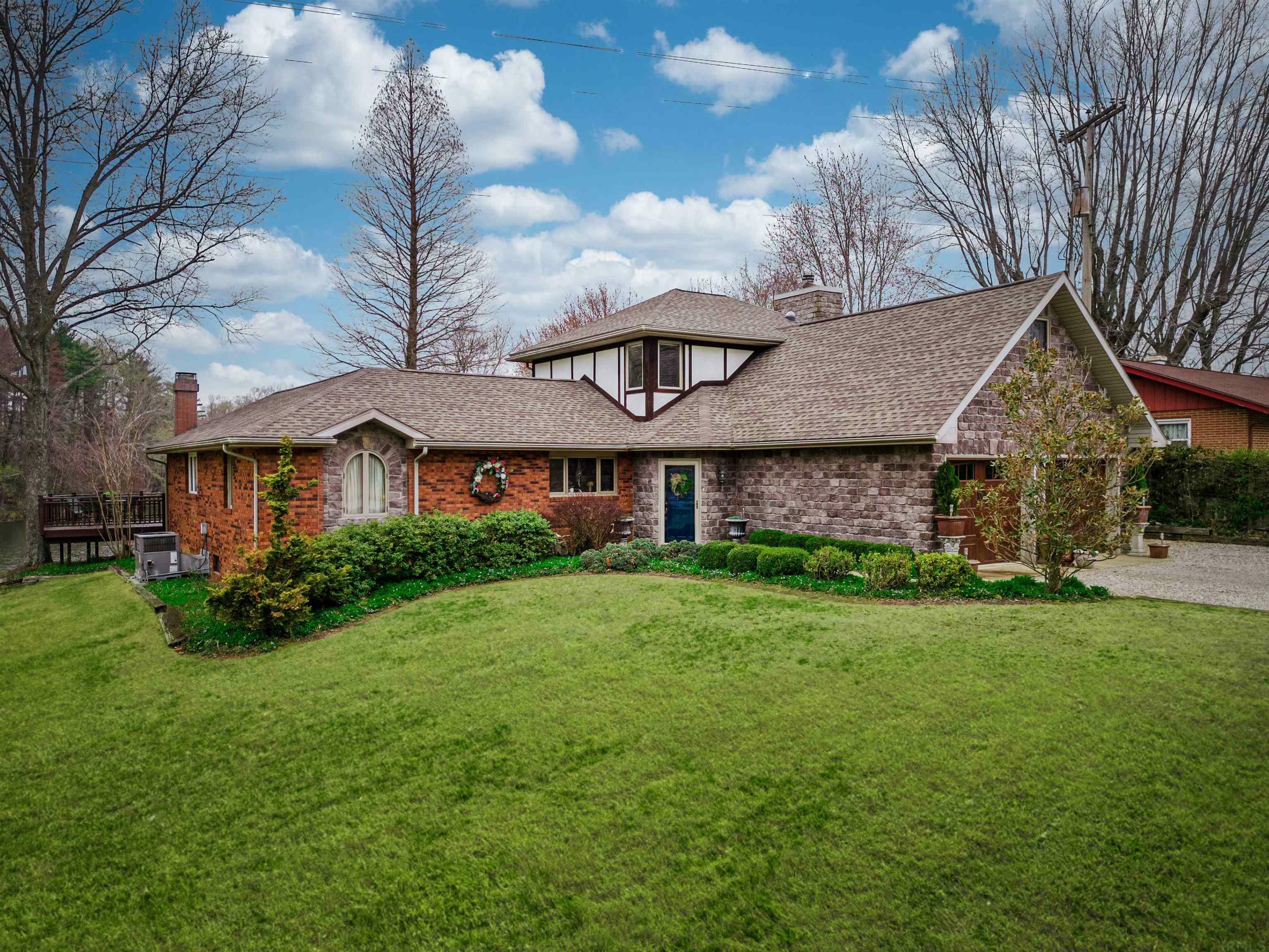 Property Photo: 3003 Orchard Road IN 47720