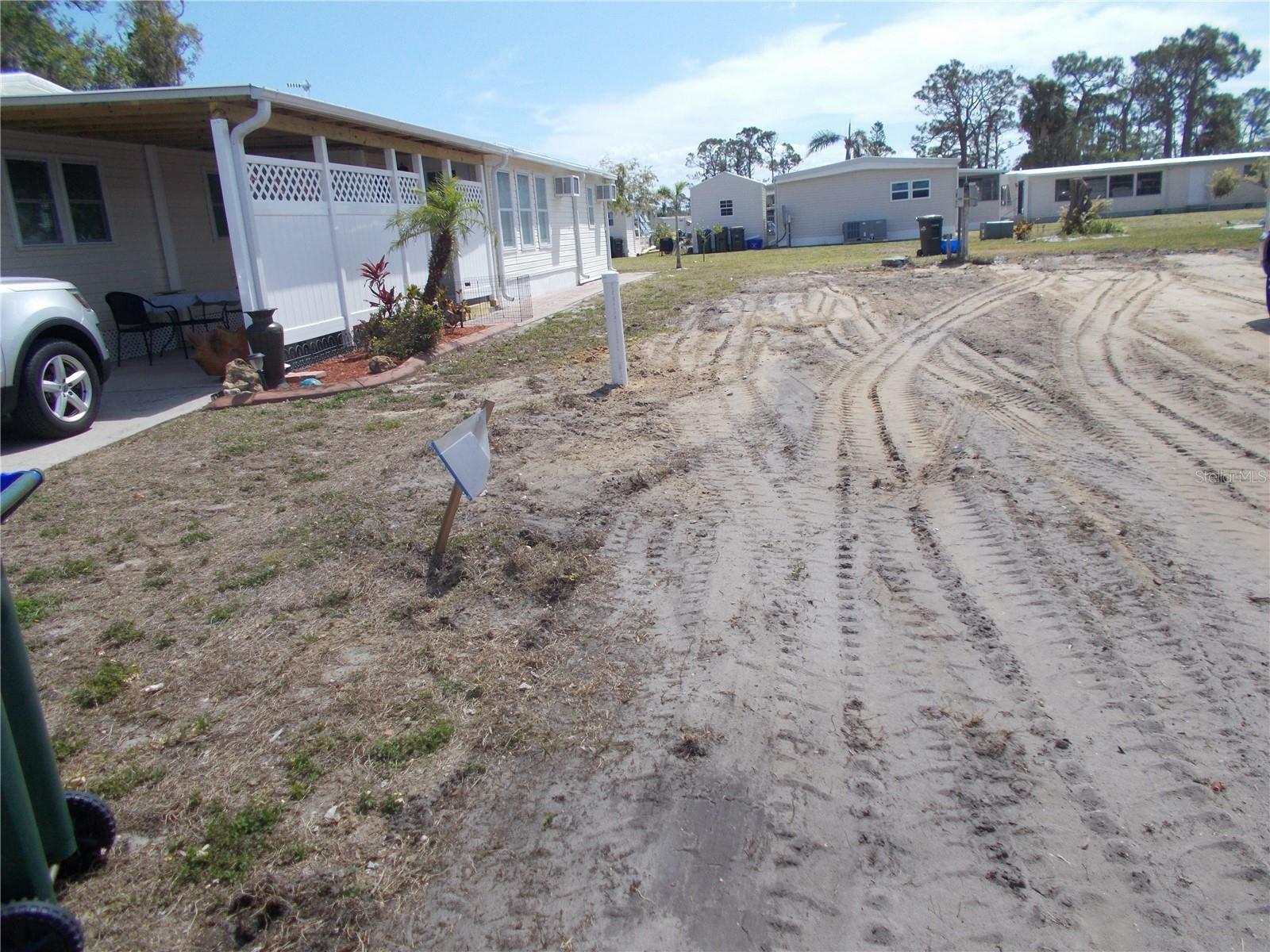 Property Photo:  6542 Hikina Drive  FL 34287 